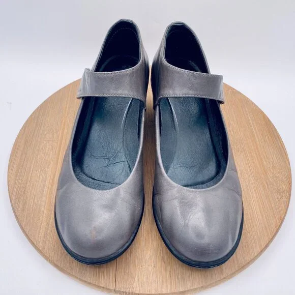 Dansko Mary Jane Shoes Womens 8.5 39 Gray Leather Heels Cottage Costal Boho - Picture 2 of 11
